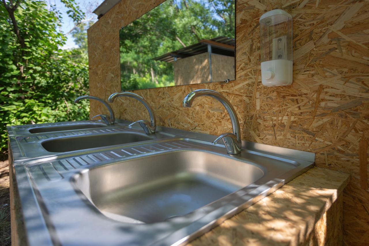 Steller Hostel & Camping 敖德萨 外观 照片