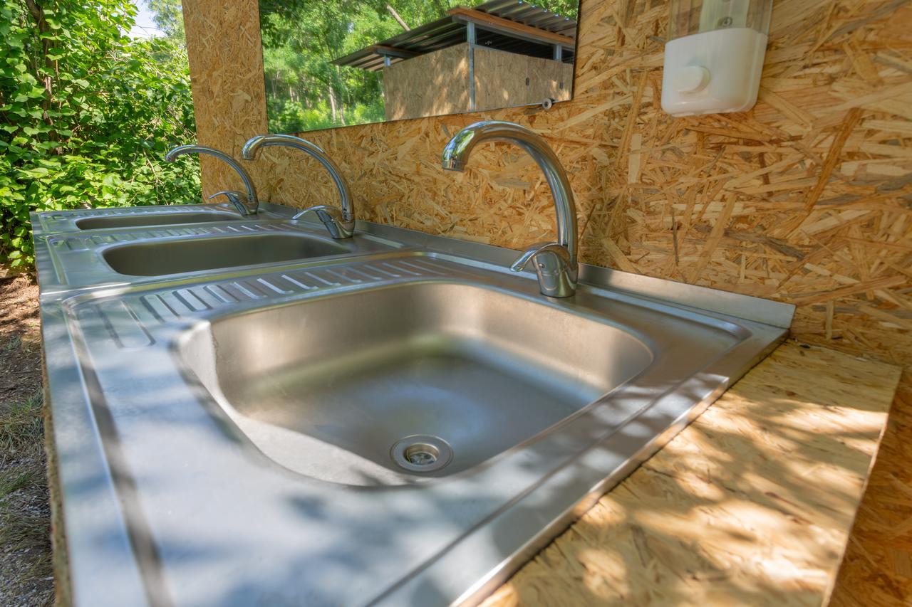 Steller Hostel & Camping 敖德萨 外观 照片